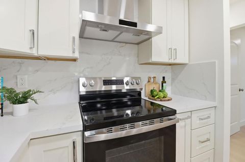 Tiny photo for 317 Dale Drive, San Jose, CA 95127 (MLS # ML82030774)