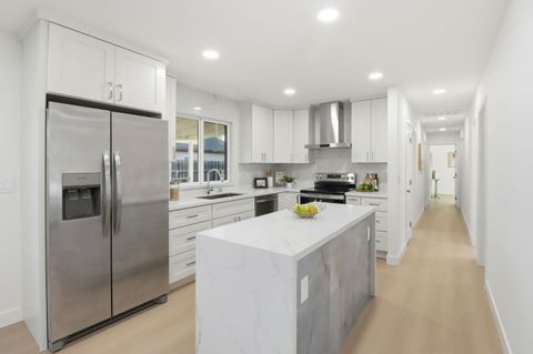 Tiny photo for 317 Dale Drive, San Jose, CA 95127 (MLS # ML82030774)