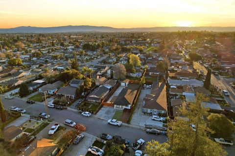 Tiny photo for 317 Dale Drive, San Jose, CA 95127 (MLS # ML82030774)