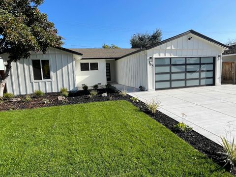 Photo of 365 Bay Street, SAN JOSE, CA 95123 (MLS # ML82029731)