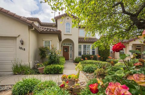 Tiny photo for 1818 Lancashire Drive, Salinas, CA 93906 (MLS # ML82028097)