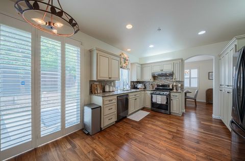 Tiny photo for 1818 Lancashire Drive, Salinas, CA 93906 (MLS # ML82028097)