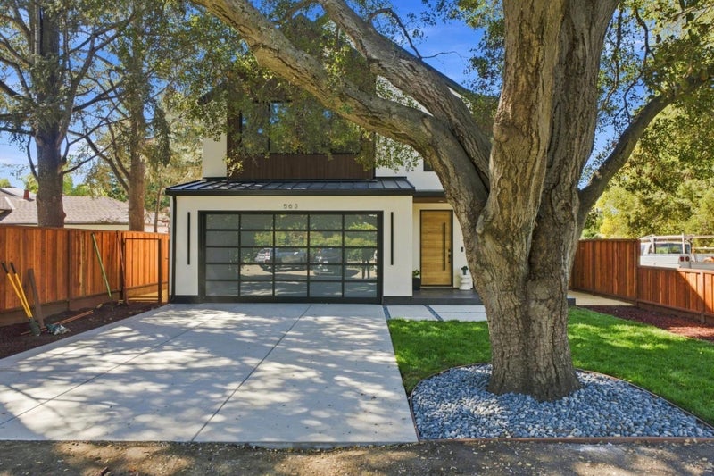 563 Encina Avenue