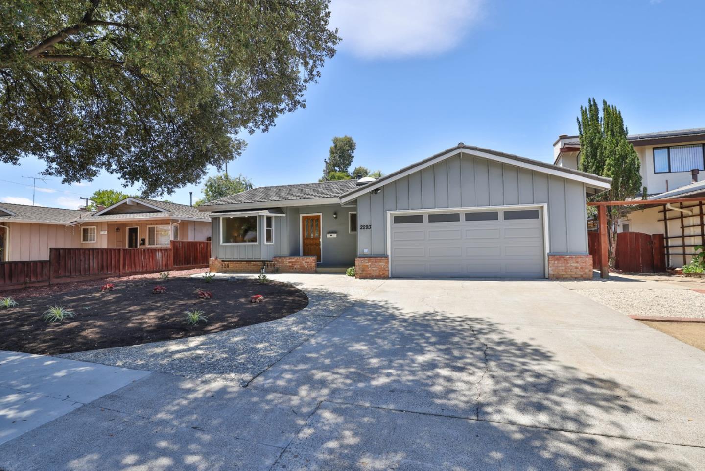 2293 Middletown Drive