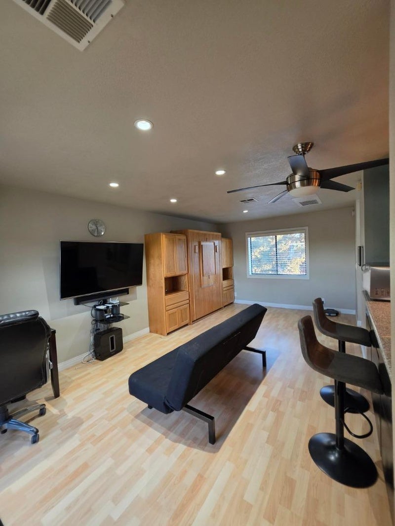 284 Stonegate Circle