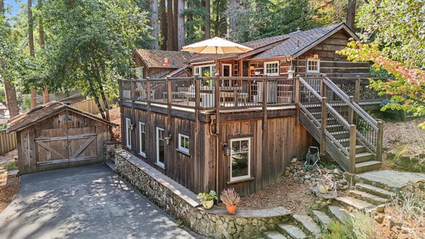 252 BLAKEWOOD WAY, REDWOOD CITY, CA 94062 - Image 04e979be3d6d0ef4b9e5f592bd0f0de5/897883312