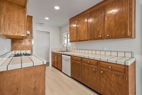 Tiny photo for 5576 Sunny Oaks Drive, SAN JOSE, CA 95123 (MLS # ML82036876)