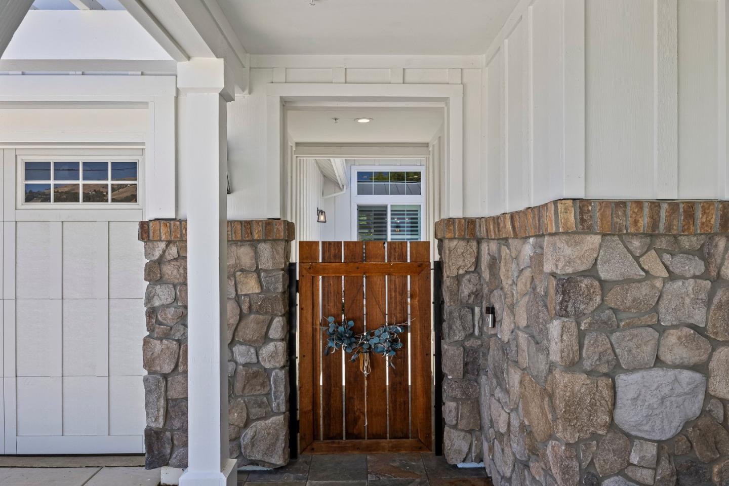 17045 Hill Road
