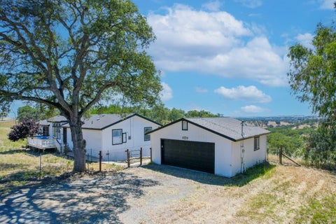 Photo of 7242 Da Lee Road, VALLEY SPRINGS, CA 95252 (MLS # ML82048775)