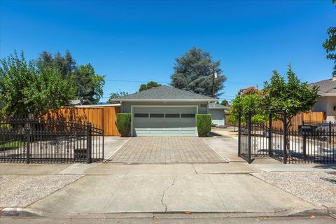 3257 Leigh Avenue, San Jose, CA 95124 - #: ML81971746