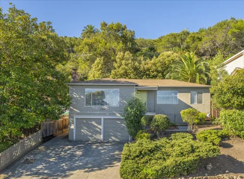 1196 Foothill Street, Redwood City, CA 94061 - #: ML82037516