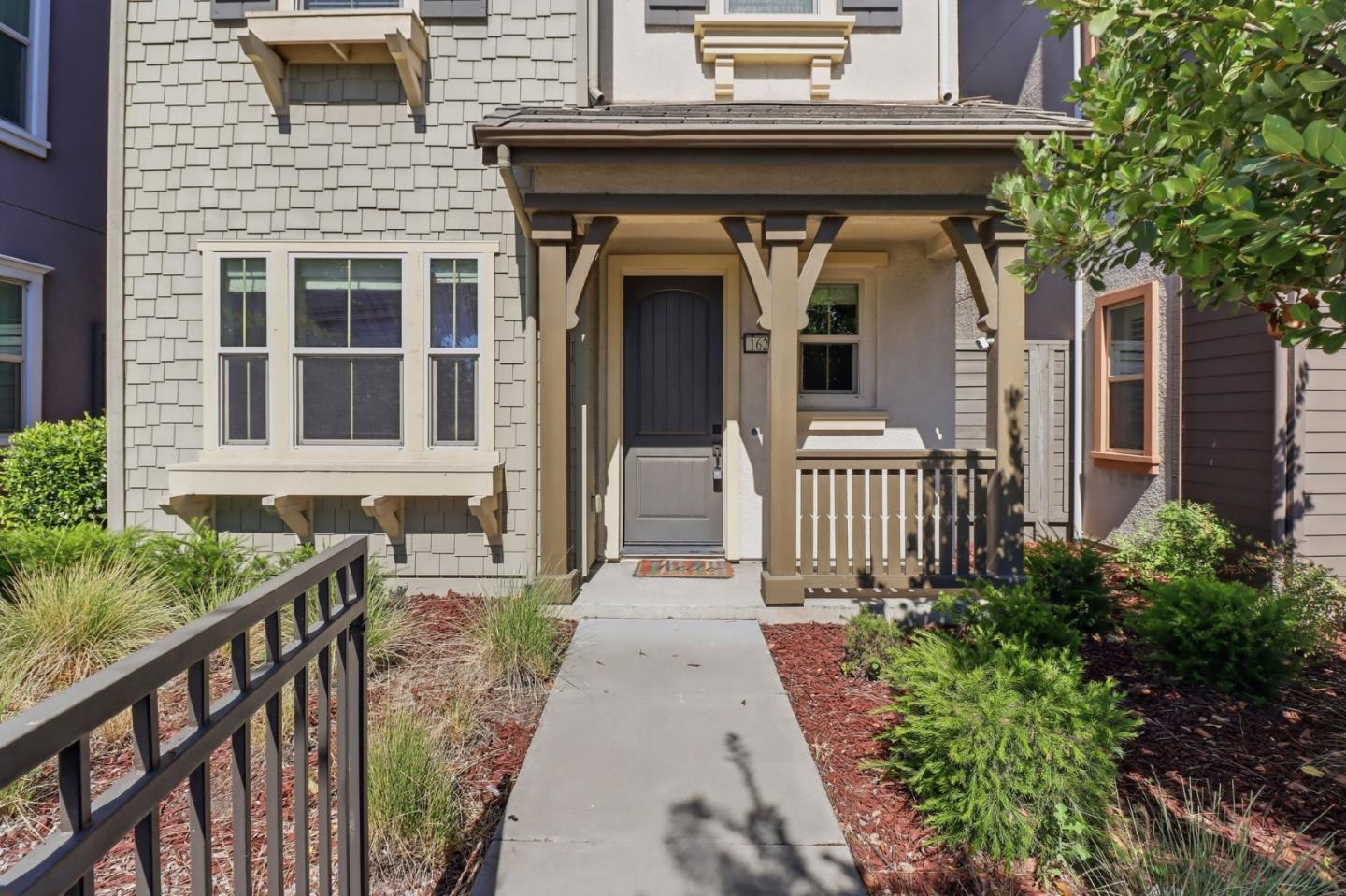 1626 California Circle