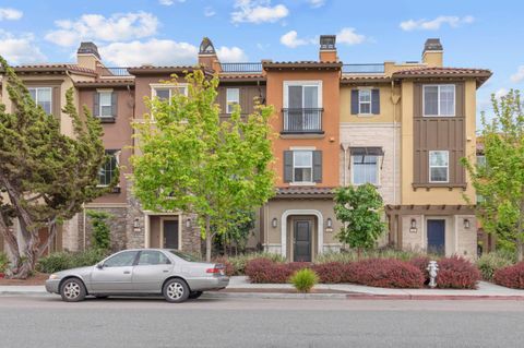 Photo of 541 Walker Drive, MOUNTAIN VIEW, CA 94043 (MLS # ML82046267)