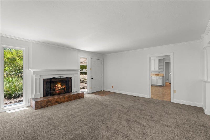 20476 Santa Cruz Highway