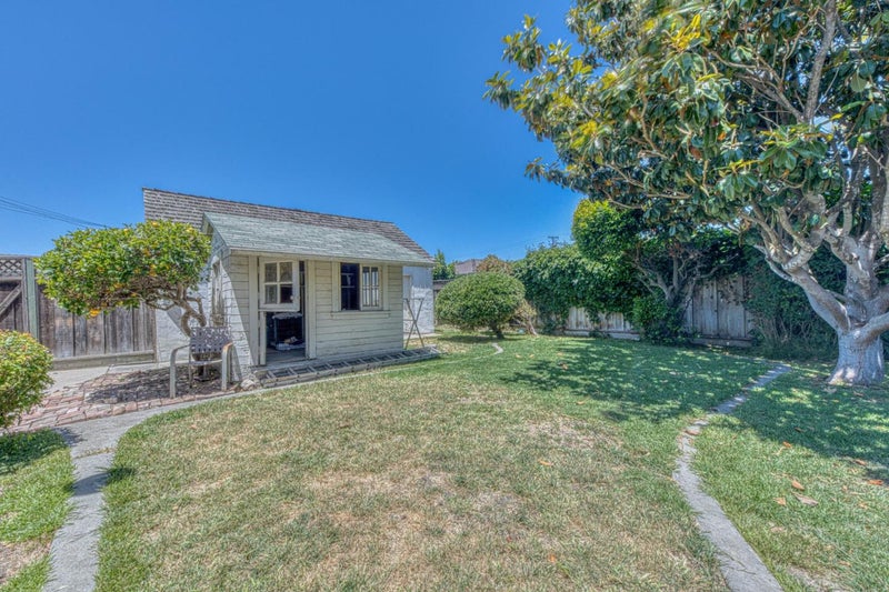 219 Pine Street