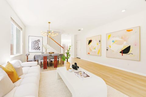 Photo of 950 Mouton Circle, East Palo Alto, CA 94303 (MLS # ML82045454)