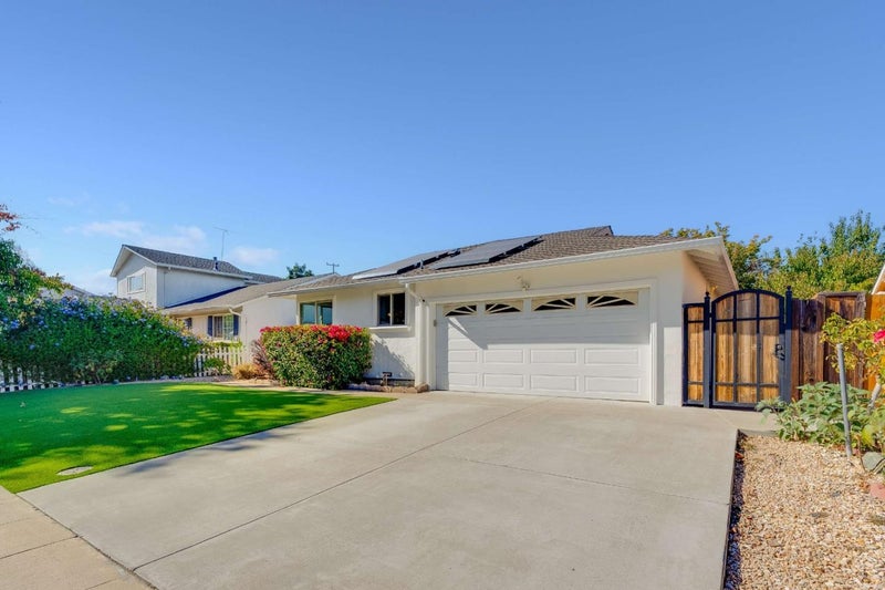 1391 Ridgewood Drive