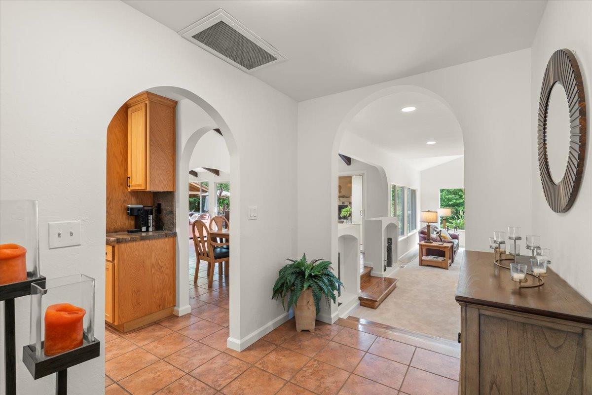 8103 Crestview Court