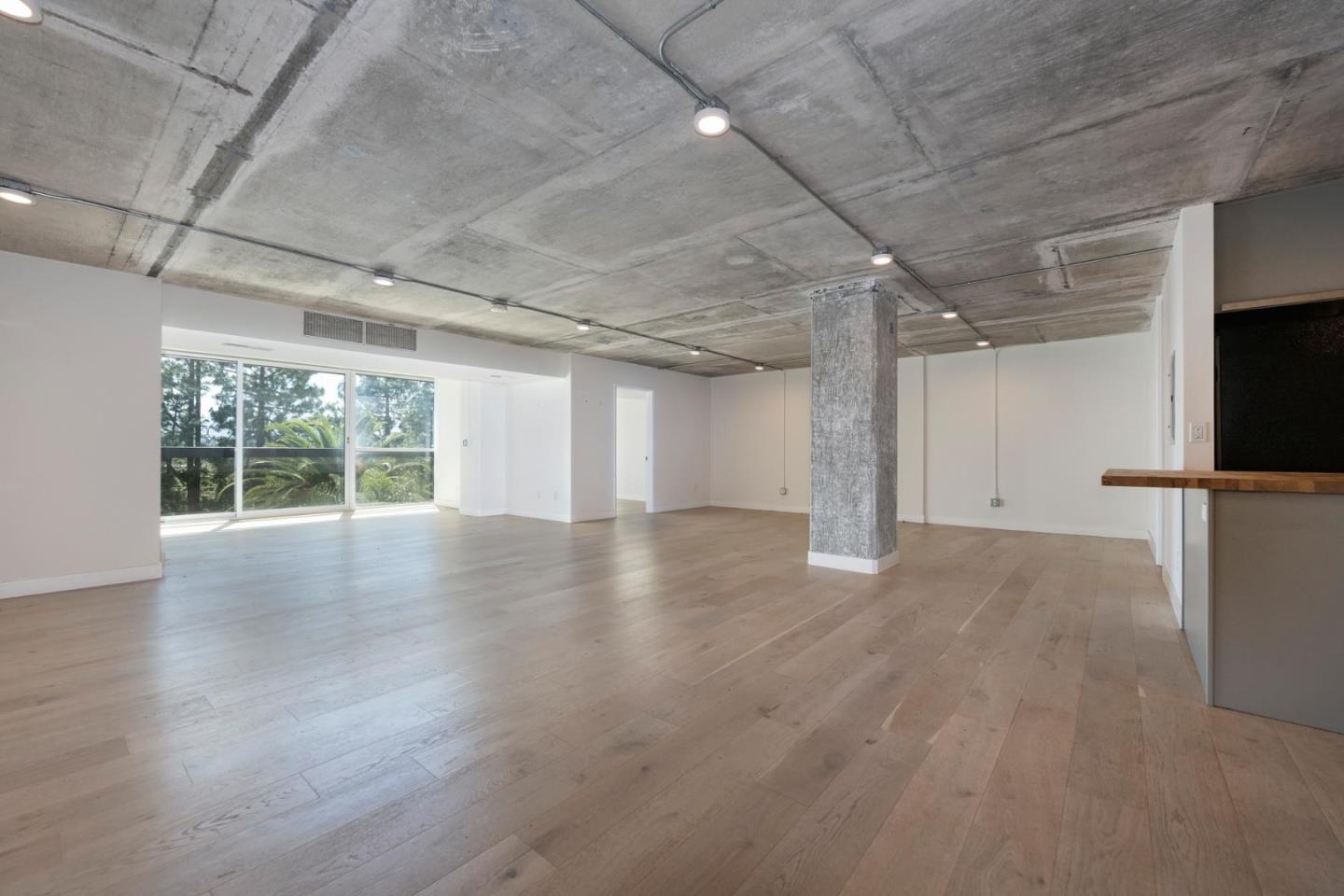 101 Alma Street 608