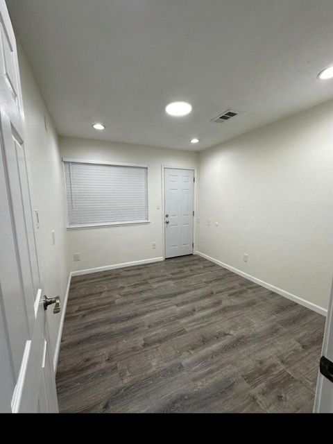 Tiny photo for 9 N 33rd Street, San Jose, CA 95116 (MLS # ML82034649)
