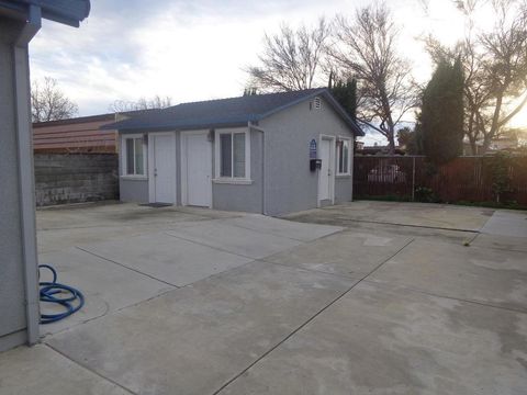 Tiny photo for 9 N 33rd Street, San Jose, CA 95116 (MLS # ML82034649)