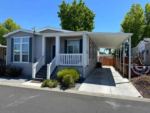 500 W 10th Street Unit 15, Gilroy, CA 95020 - #: ML82060295