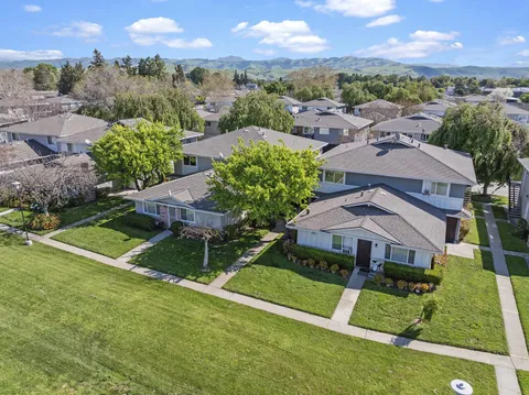 5492 Tradewinds Walkway Unit 3, San Jose, CA 95123 - #: ML82000352