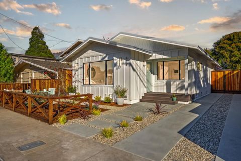 Photo of 604 Oak Drive, CAPITOLA, CA 95010 (MLS # ML82026314)