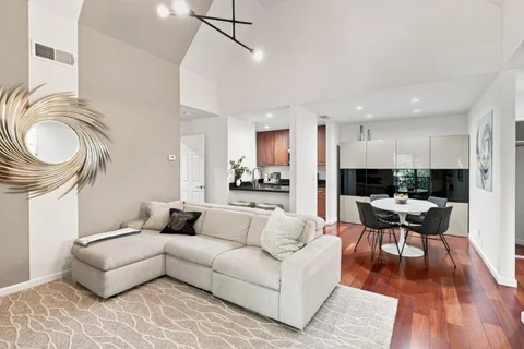 MLS: ML82059256