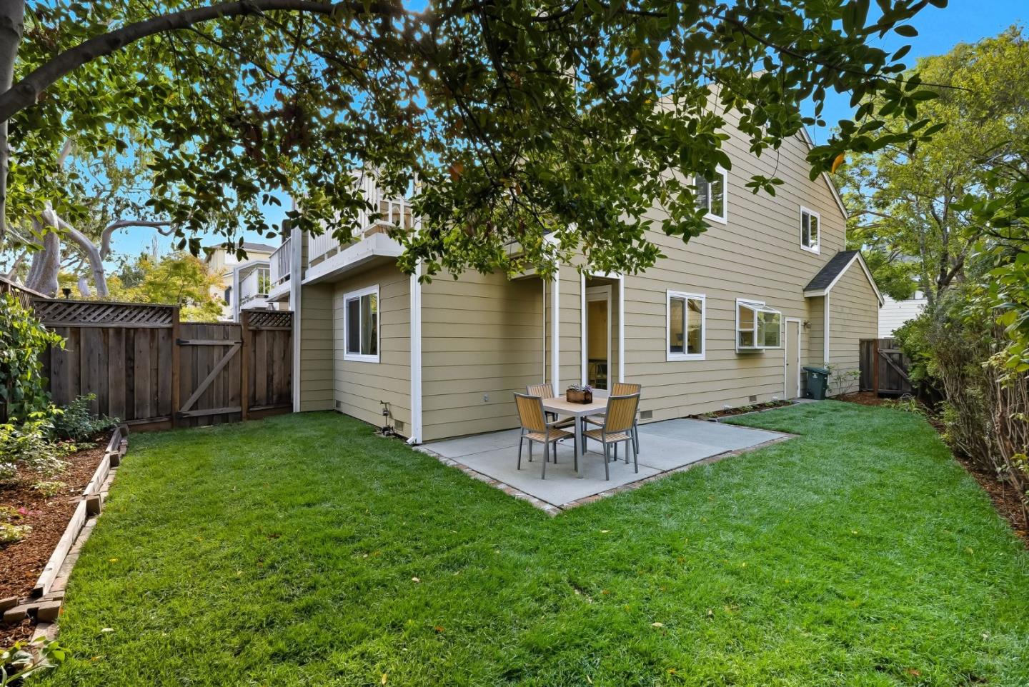 181 Ada Avenue 29