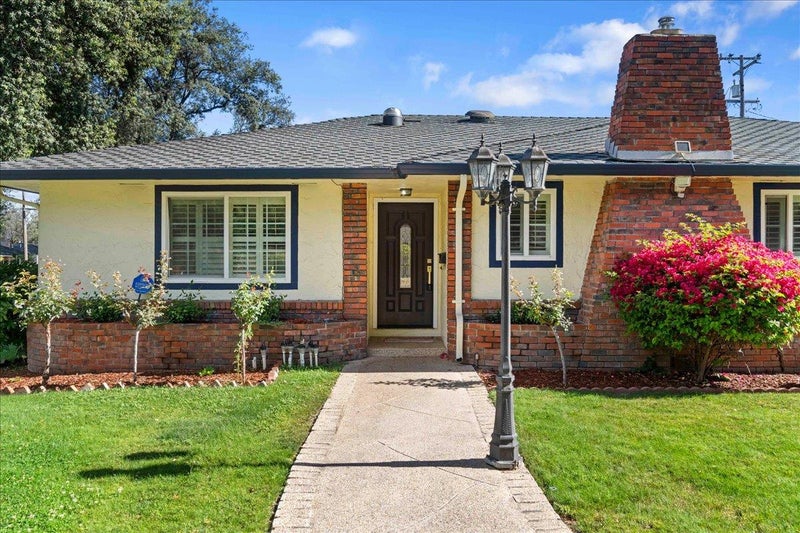 2099 Emory Street
