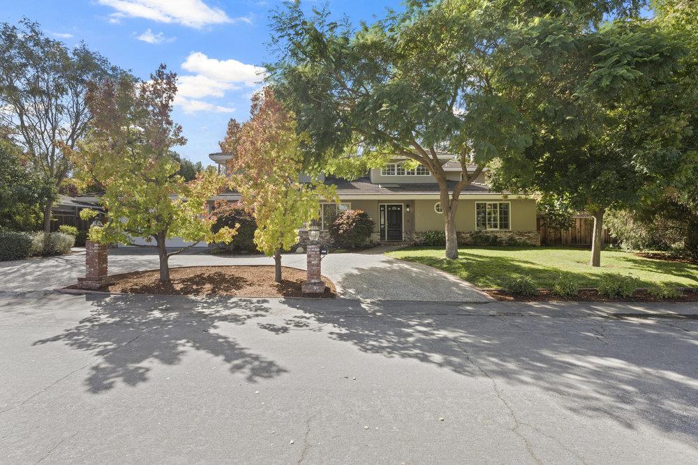 1405 Montclaire Place
