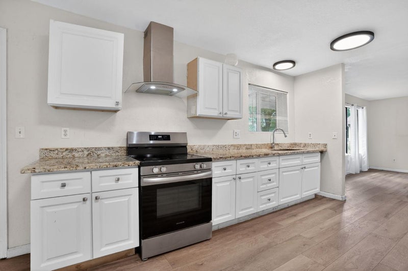 2524 Pemberton Court