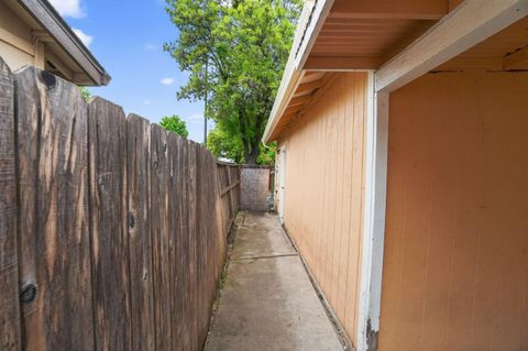 Tiny photo for 2524 Pemberton Court, STOCKTON, CA 95210 (MLS # ML82040548)