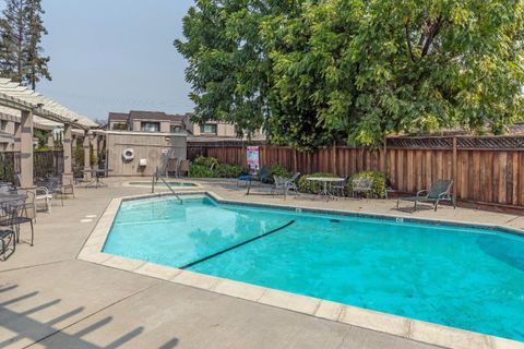 Tiny photo for 1033 Villa Maria Court, SAN JOSE, CA 95125 (MLS # ML82035052)