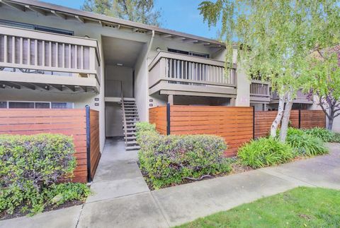 Tiny photo for 2742 Oak Road #191, WALNUT CREEK, CA 94597 (MLS # ML82028114)