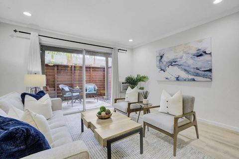 Photo of 2742 Oak Road #191, WALNUT CREEK, CA 94597 (MLS # ML82028114)