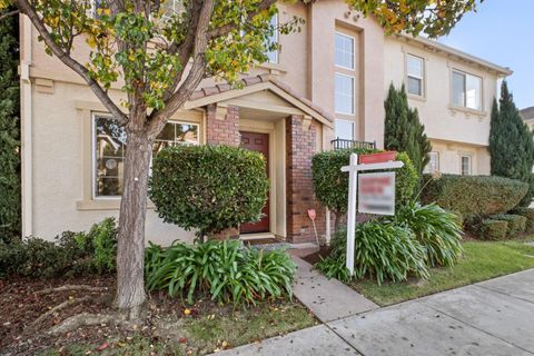 Tiny photo for 2144 Kingsbury Circle, SANTA CLARA, CA 95054 (MLS # ML82029184)