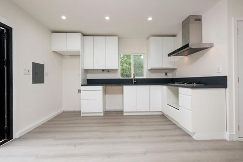 Tiny photo for 1204 Cortez Avenue, BURLINGAME, CA 94010 (MLS # ML82045782)