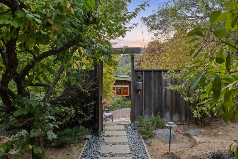 10026 Sycamore Canyon Road