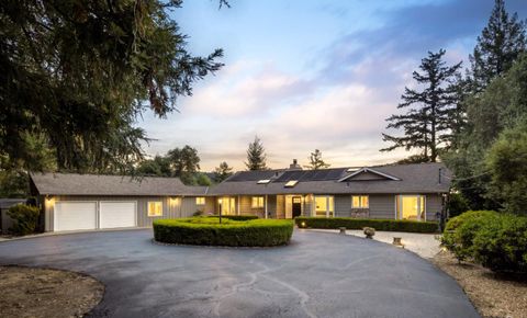 Photo of 23502 Skyview Terrace, LOS GATOS, CA 95033 (MLS # ML82055542)