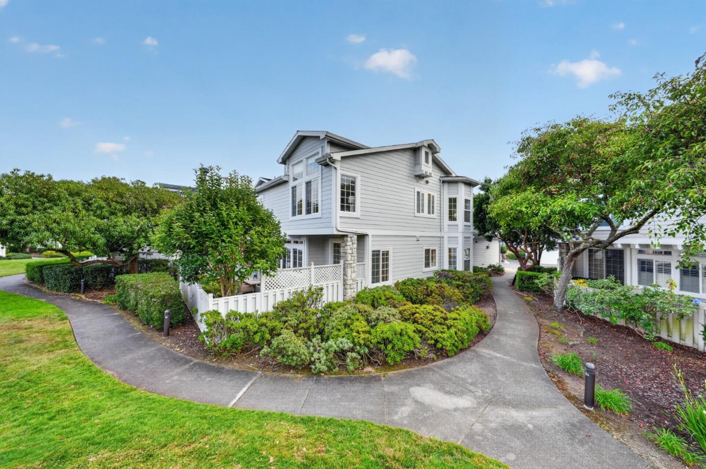 92 Outlook Circle