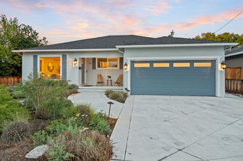 Photo of 631 Wilson Court, SANTA CLARA, CA 95051 (MLS # ML82027463)