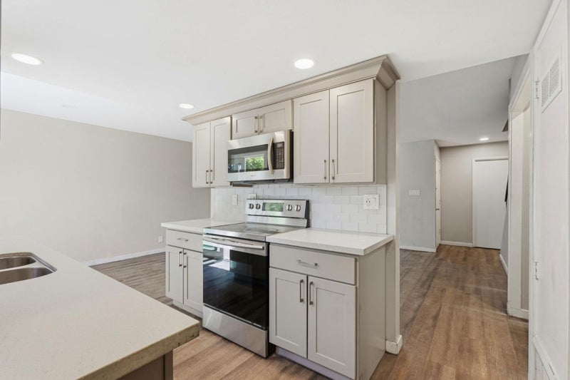 1806 Chinquapin Court C