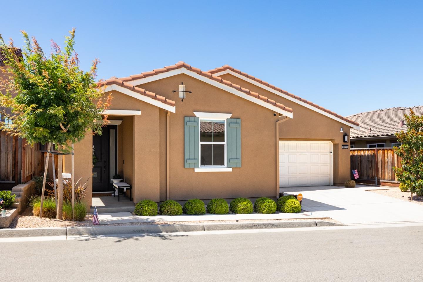 1151 Garcia Glen