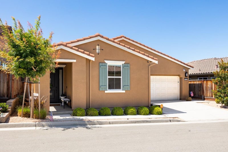 1151 Garcia Glen