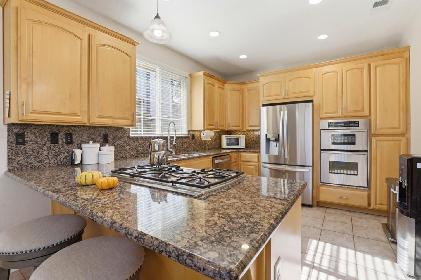 580 Calle Buena Vista