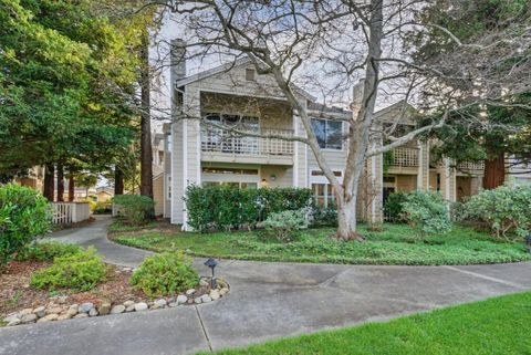 Photo of 172 Amesport Landing, Half Moon Bay, CA 94019 (MLS # ML82032162)