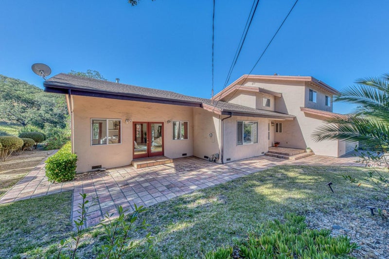 328 San Benancio Road