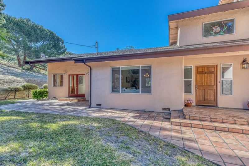 328 San Benancio Road